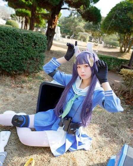 黑丝美腿格外诱人!清纯系韩妹Coser“luppicos”赏