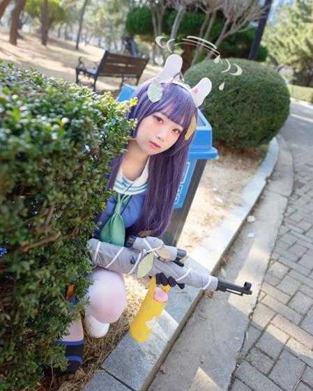 黑丝美腿格外诱人!清纯系韩妹Coser“luppicos”赏