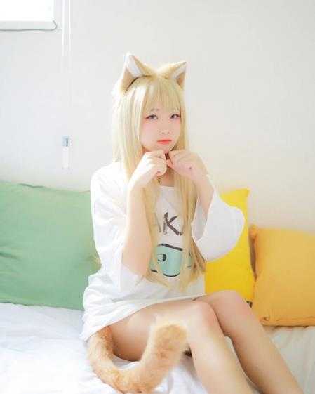 黑丝美腿格外诱人!清纯系韩妹Coser“luppicos”赏