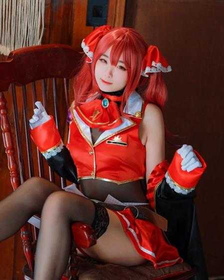 黑丝美腿格外诱人!清纯系韩妹Coser“luppicos”赏