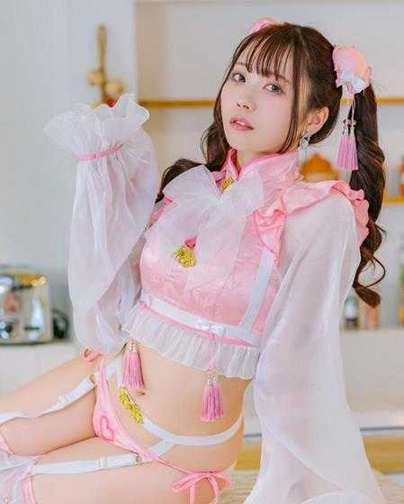 肉乎乎的棉花糖才是真绝色!岛国性感模特ないる美照